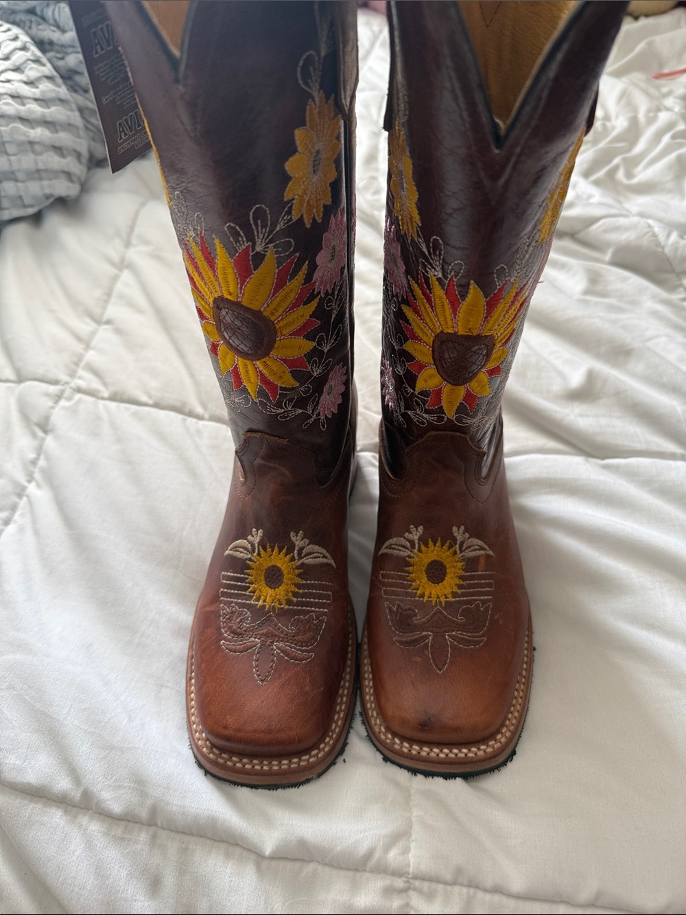 Sunflower Embroidered Brown Leather Cowboy Boots - Women from mexico 🇲🇽